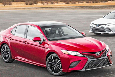 第八代凯美瑞只不过是讨好“90后”的小丑！