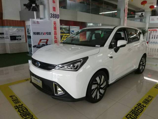 不烧油、不受尾号限行困扰!这辆新能源车很有