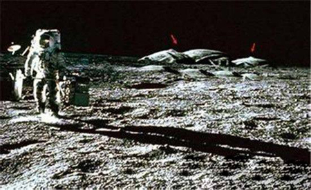 警告人类不要登月?真假有待验证