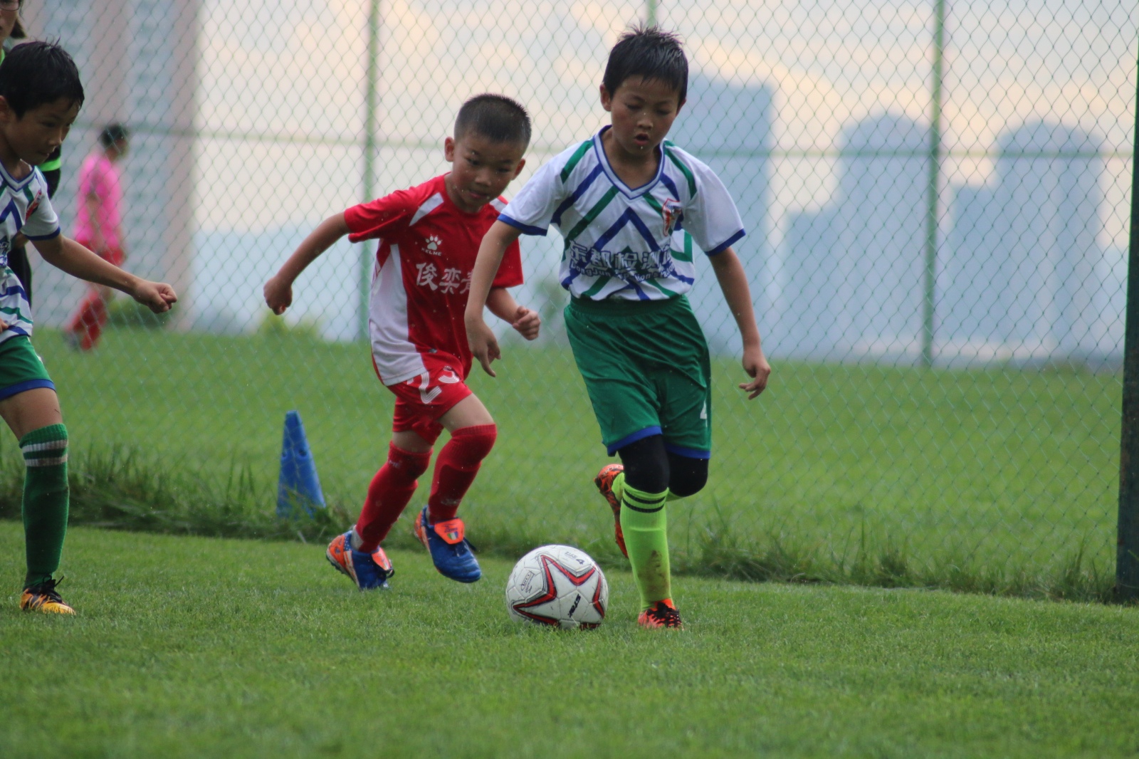 云南首届彩云之星少儿足球联赛掠影