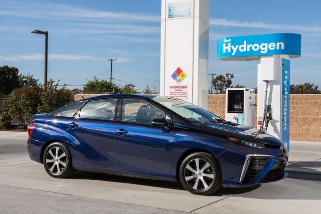 氢燃料电池与锂电池，谁才是未来汽车的主宰？