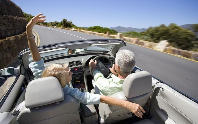 汽油车vs电动车使用费用详细对比,你觉得买哪