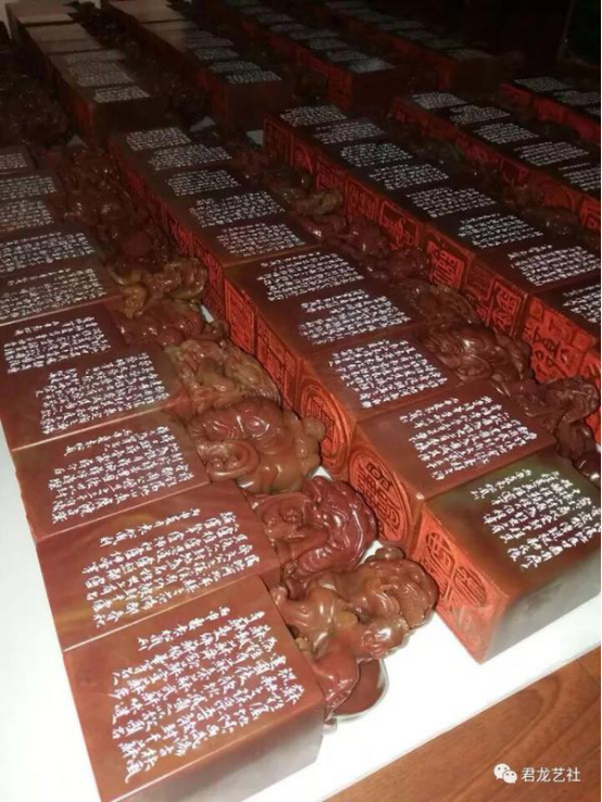 "根在河洛"袁松风百家姓篆刻展在洛邑古城隆重开幕
