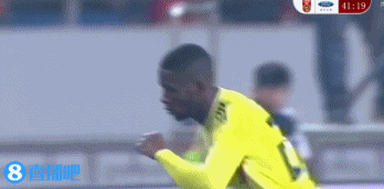 张琳芃屡救险武磊失良机 国足0-4不敌哥伦比亚