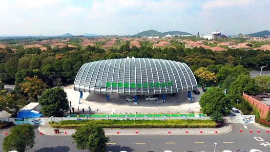 光伏超级新能源汽车充电站今在松江投入运营