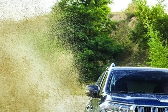 车迷炸锅，普拉多为什么要阉割掉全时四驱？