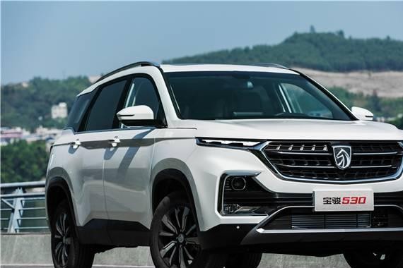 宝骏再出新神车，国产SUV颜值帝，若8万哈弗将颤抖