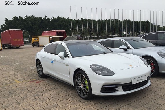 2017广州车展探馆 Panamera插电混动版