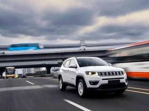 1.4T+9AT+四驱=不到20万？Jeep指南者这次要放大招了