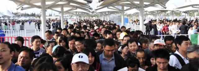 看最美的妞，赏最辣的车，逛车展必学的5招！