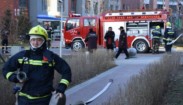 绿地·筑石红社区三方联动举办安全讲座及演