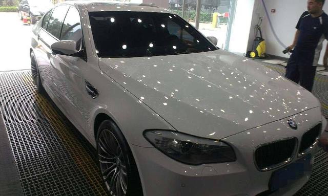 为啥洗车店晚上不能洗车?90%的人不知道!