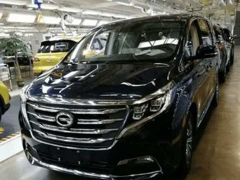 首辆传祺GM8正式下线, 配双侧电动滑门+液晶电视, 或售15万