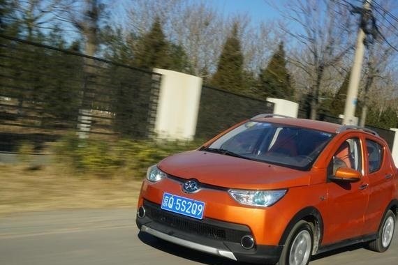宋楠：北汽新能源EC180凭何销量力压知豆D2S和众泰E200
