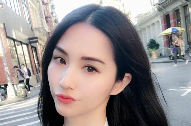 香港艳星“蓝燕”疑似整容，近照与旧照判若两人