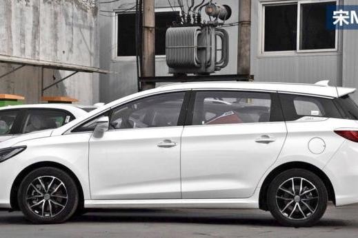 “销量王”宝骏730又怎样？在这款MPV面前，它只能有苦说不出！