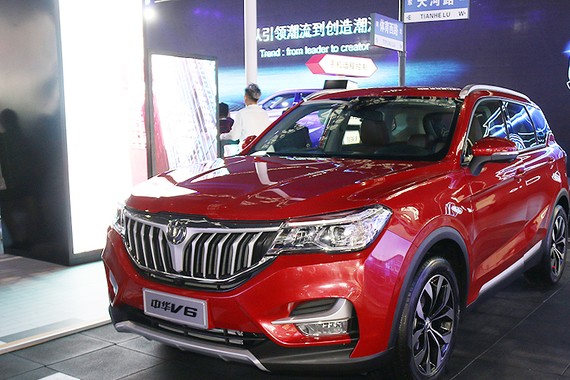 2017广州车展：新晋SUV中华V6正式亮相