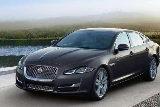 黑社会大佬的儿子,放弃家产投靠娱乐圈,今身价