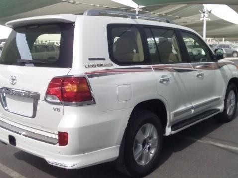 17款酷路泽4600中东没有粗犷不羁的特质和贵族血统显硬汉霸气之骨