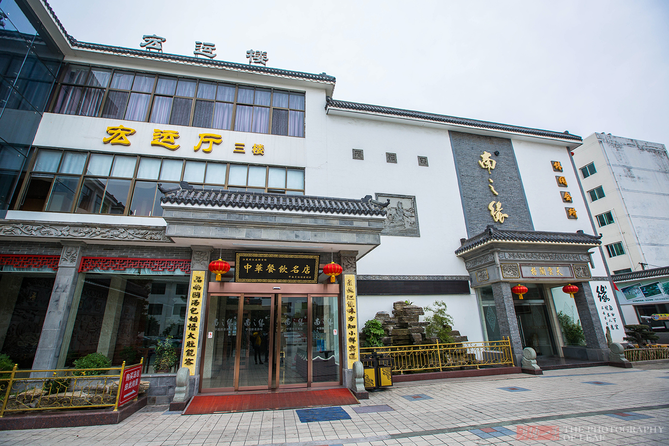 百年古法制作的靖江蟹黄汤包，真材实料每只18元，你觉得贵吗？