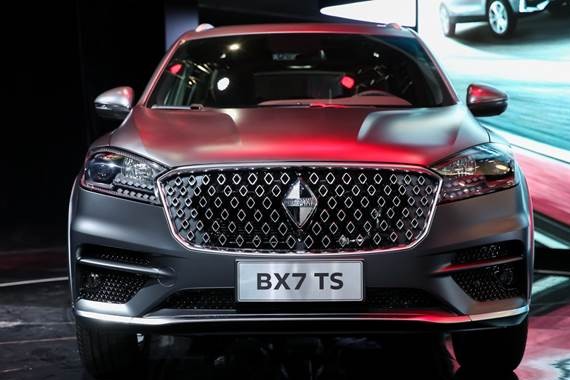 欧洲版本中国同步上市 BX7 TS售27.68万起