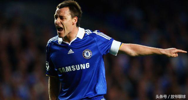 盘点足坛历史十大中后卫排行榜:意大利三人,第