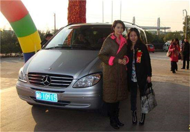 洪欣被称女版王宝强,平时开一辆这样的车
