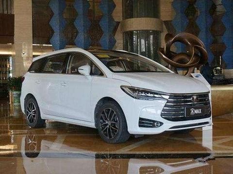 三菱全新MPV，造型比埃尔法高档，仅9万起
