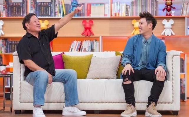 CP粉幻想破灭,吴昕采访亲承与潘玮柏是演出来