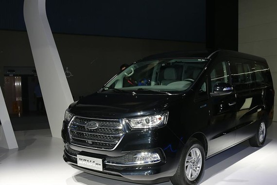 2017广州车展：瑞风M4混动版正式发布