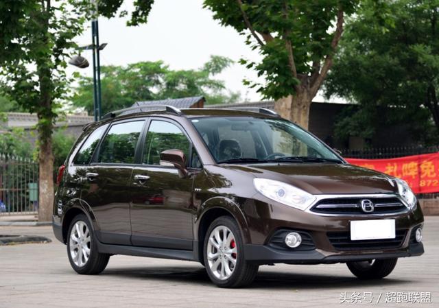 合资车利亚纳A6,比国产车便宜,卖5万,10万公里