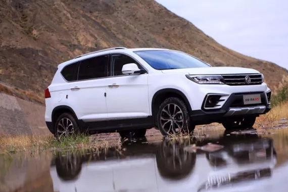 《蒙面唱将猜猜猜》纪先生终于揭开面纱，背后的“大佬”竟然是它