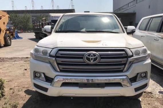 17款酷路泽4600 V8陆巡大气稳重霸气