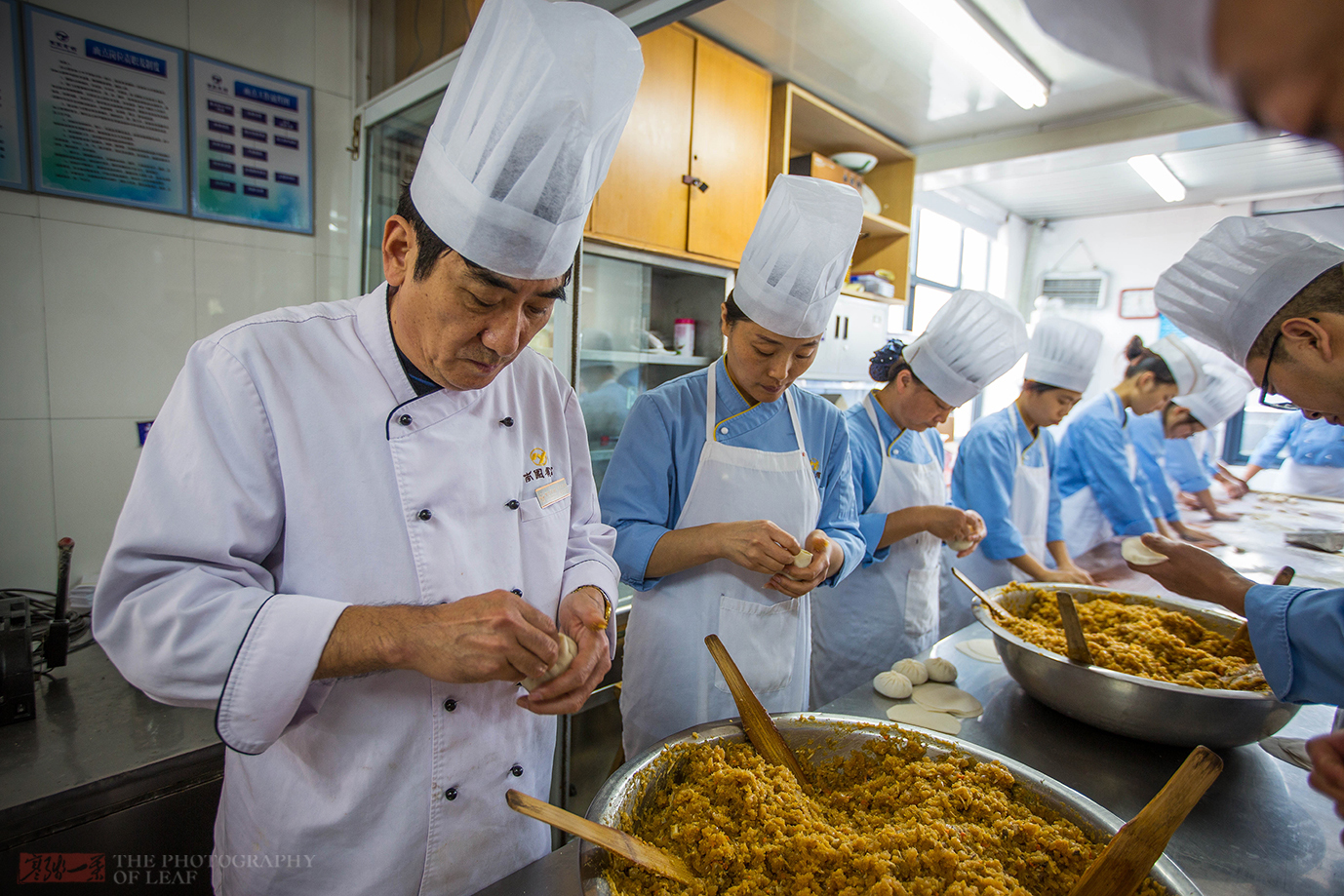 百年古法制作的靖江蟹黄汤包，真材实料每只18元，你觉得贵吗？