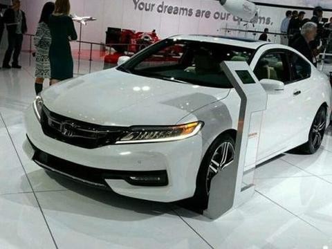 本田再出新招，新一代雅阁亮相决心与帕萨特一较高下，谁主沉浮？