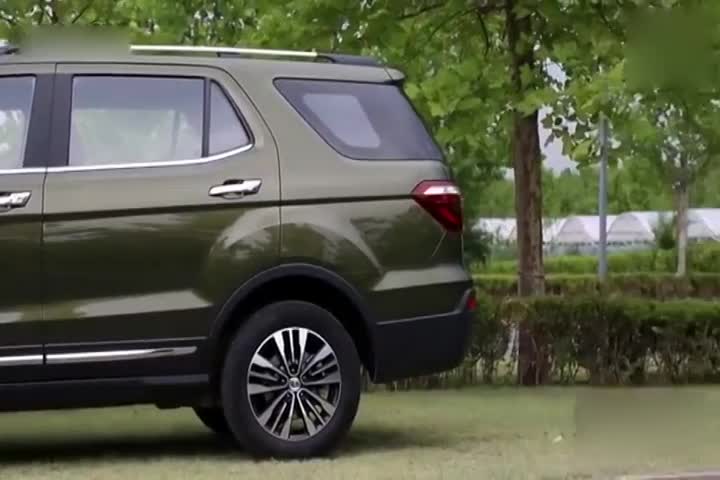 家用大7座SUV长安CX70T，8.29万起售，实惠又使用！