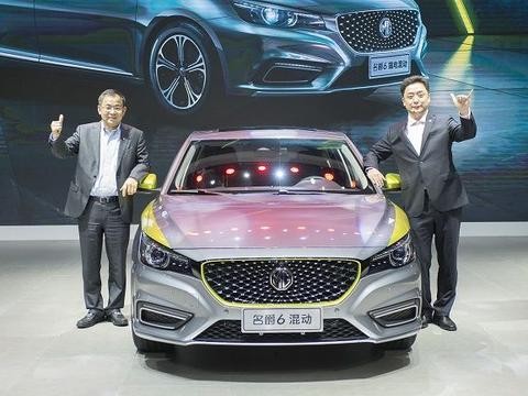 年轻运动不忘环保 名爵6插电混动亮相广州车展
