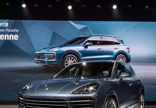 穿衣显瘦，脱衣有肉