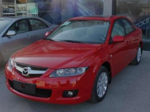 偶遇新款马自达6，外观不输超跑，只卖17万让国产车怎么办