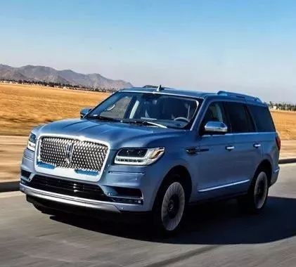 块头超大的SUV，动力强劲还豪华，开上TA保你昂首挺胸、走路带风！