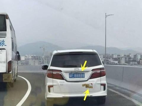 同价位本田MPV，一辆200多万上路，一辆20多万，落地价让人意外