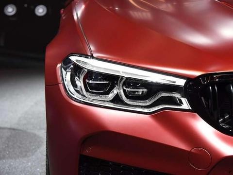 4.4T爆发600马力，破百仅需3.4S，男人的梦想之车