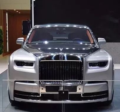 这车一把雨伞就要十万，豪车中的奢侈品非它莫属！