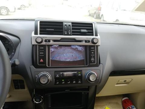 17款丰田霸道4000中东版全时四驱高性能SUV强大驾驶乐趣