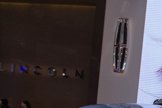 实拍林肯新领航员，价格虽高但也更加豪华