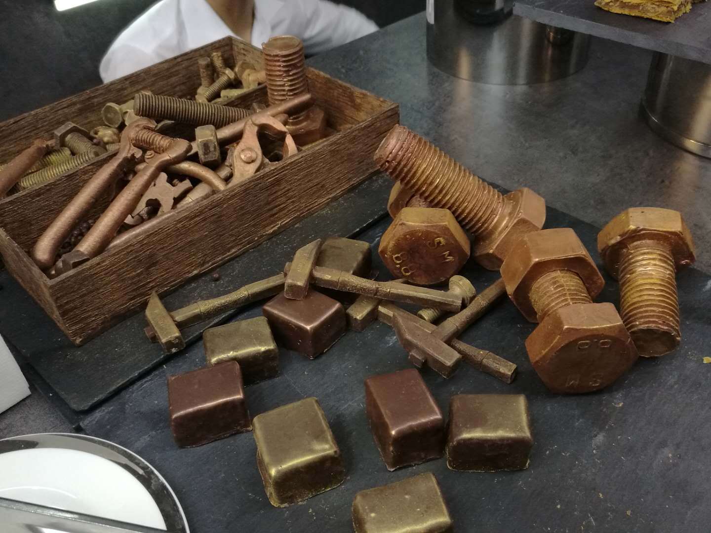 光明:领克是炫耀的奢华,还是一堆生锈的螺钉?