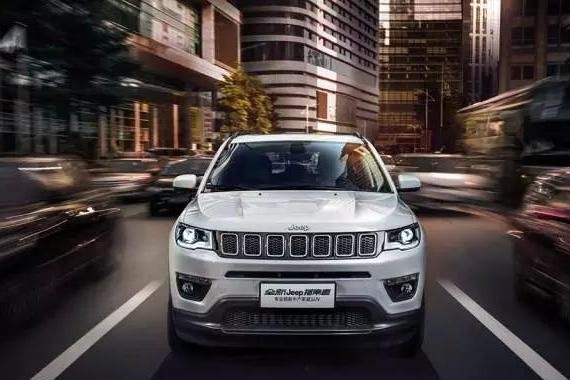 不到20万就能买到专业级9速四驱SUV，还买啥两驱车？