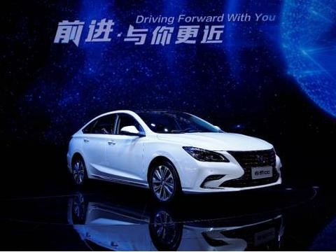 这款自主B级轿车一出场，其他车就“假装不说话”了！它是谁