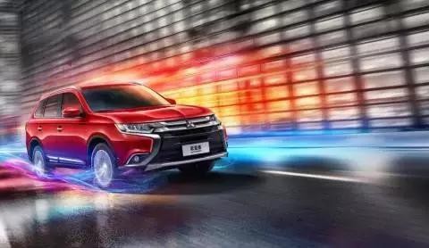 欧蓝德凭借超强产品力，荣获2017“年度热销SUV”大奖