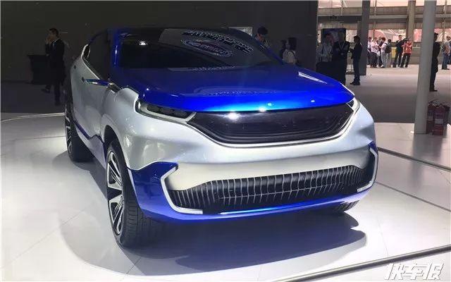 这展馆的车有什么亮点?2025又是什么鬼?